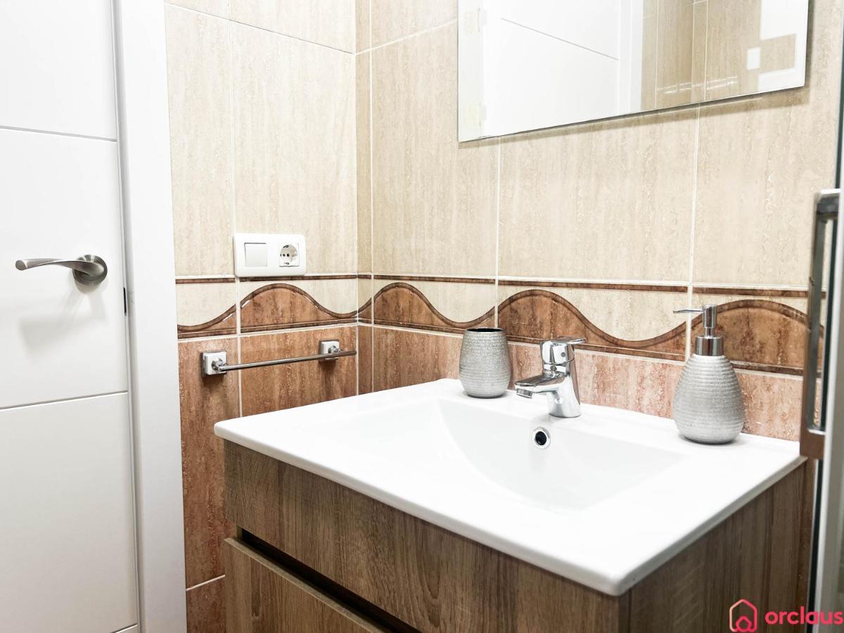 Modern Apartment In Front Of The Mediterranean Oropesa del Mar Luaran gambar